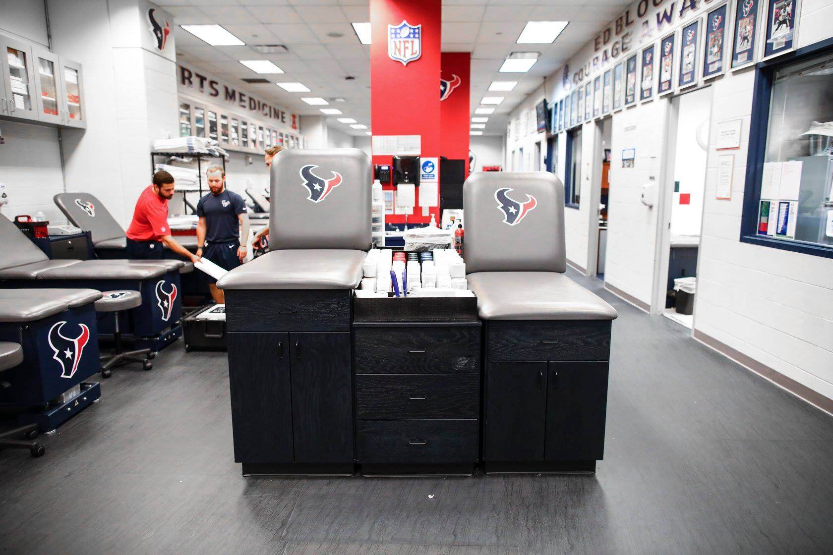 athletic-training-room-equipment-for-pro-teams